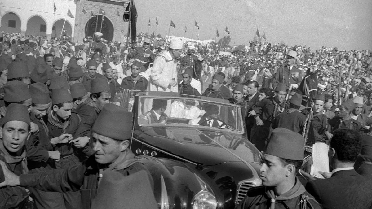 ثورة الملك والشعب .. ملحمة وطنية خالدة جسدت تلاحم العرش والشعب ثورة الملك والشعب .. ملحمة وطنية خالدة جسدت تلاحم العرش والشعب