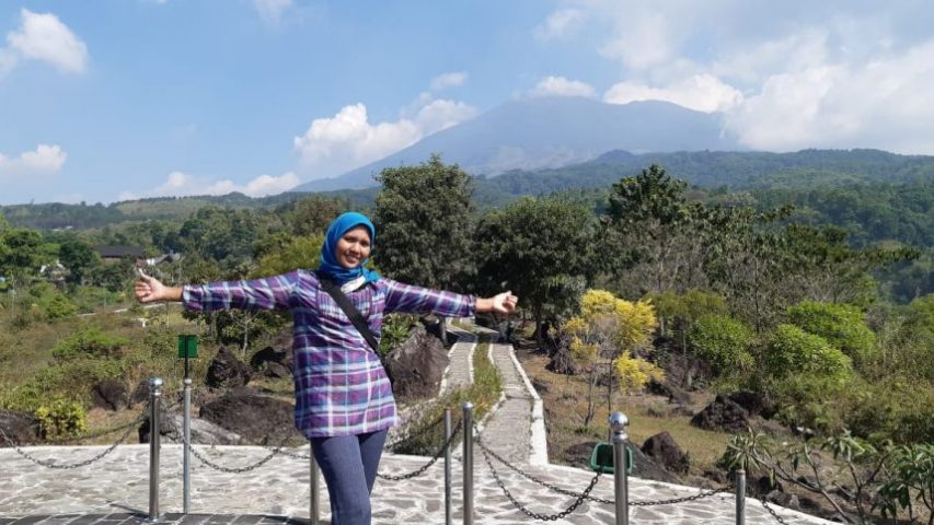 Jalan-Jalan Ke Kebun Raya Kuningan - Mbludus.com