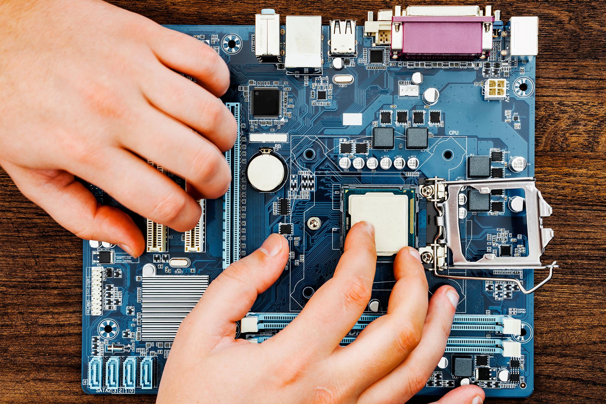 Cara Kerja Motherboard: Tulang Punggung Komputer Anda