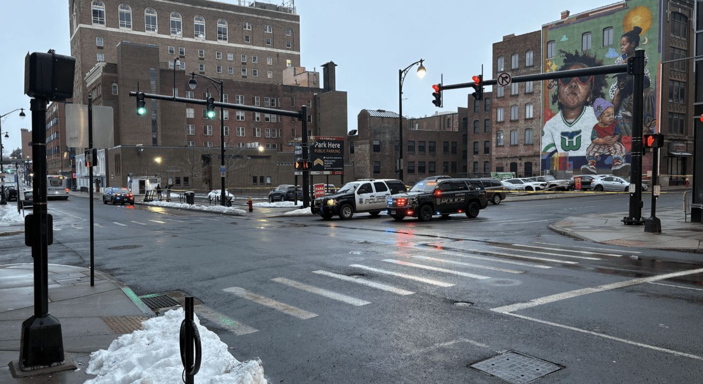 Teen pronounced dead after double shooting in Hartford on Sunday