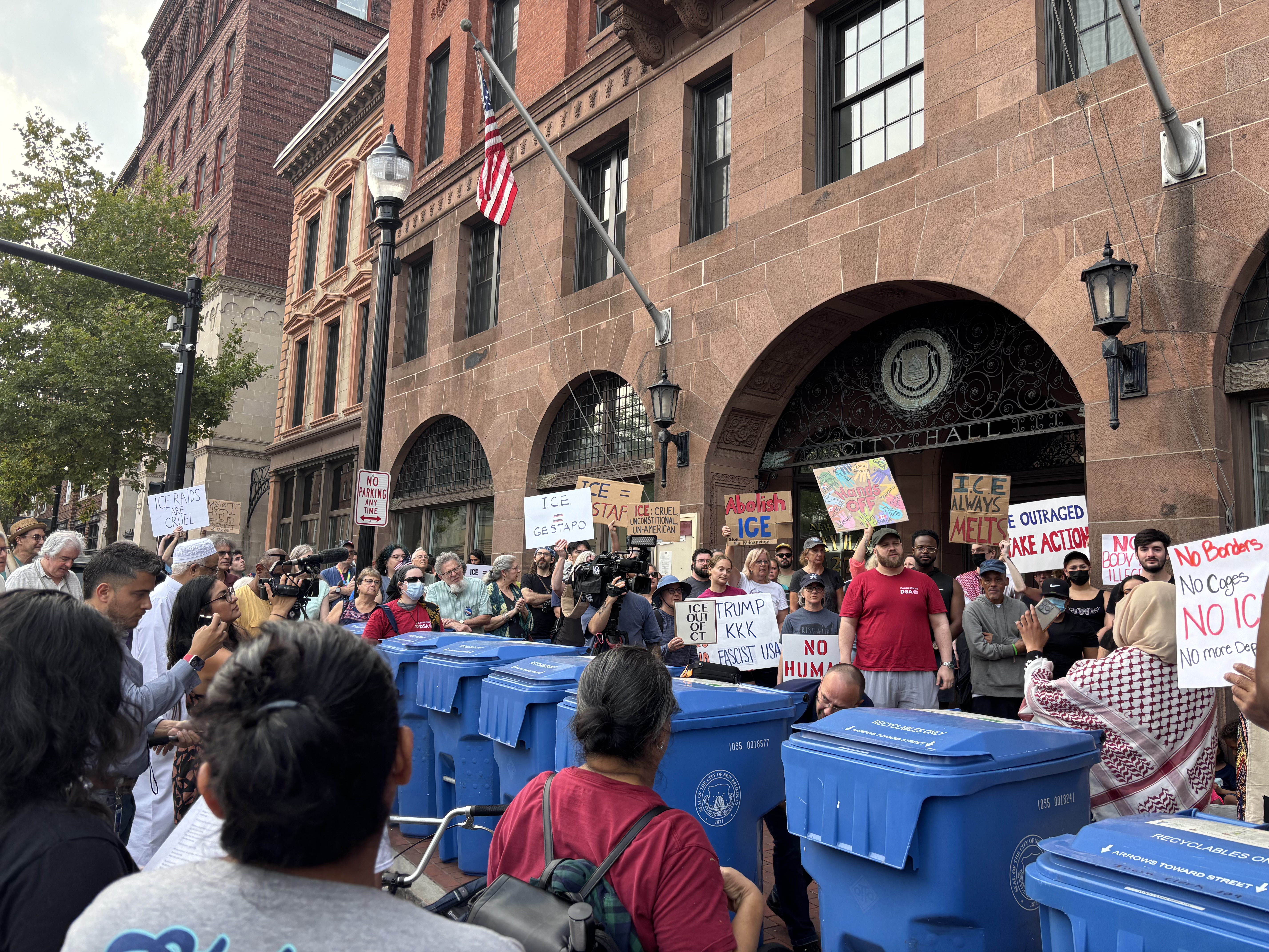 Immigration advocates rally in Conn. after 4 allegedly detained
