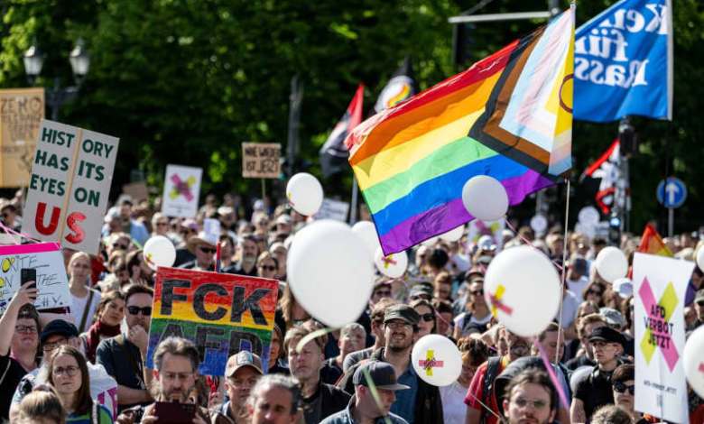 Protesters in German cities demand ban on AFDs on the far right