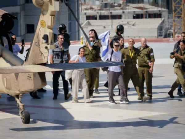 Former hostage Omri Miran thanks Israeli public for their ‘struggle’ in returning him home