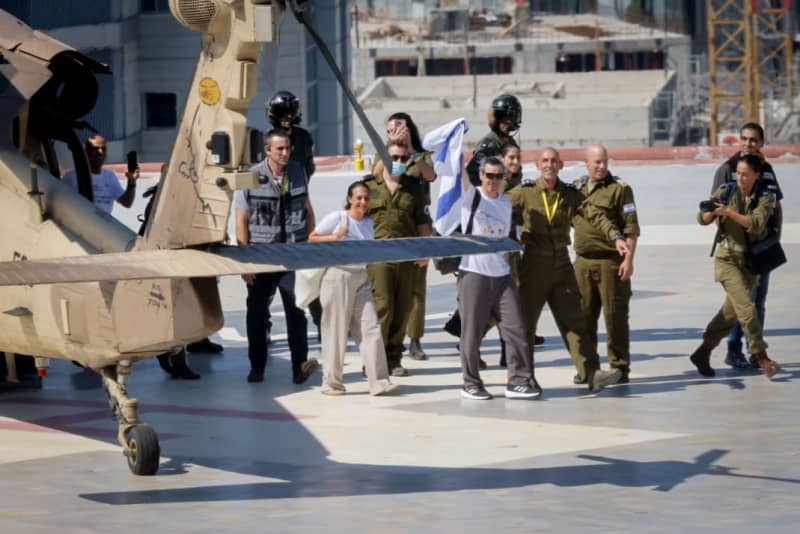 Former hostage Omri Miran thanks Israeli public for their ‘struggle’ in returning him home