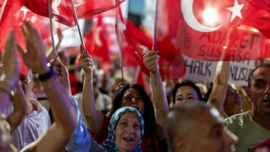 Turkey orders detention of Istanbul district mayor, others in corruption probe, state media says