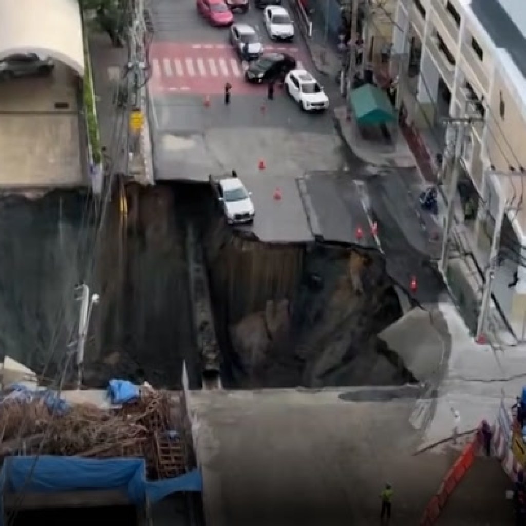 160-Foot Deep Sinkhole Dramatically Swallows 3 Autos After it Instantly Kinds on Busy Freeway: Watch