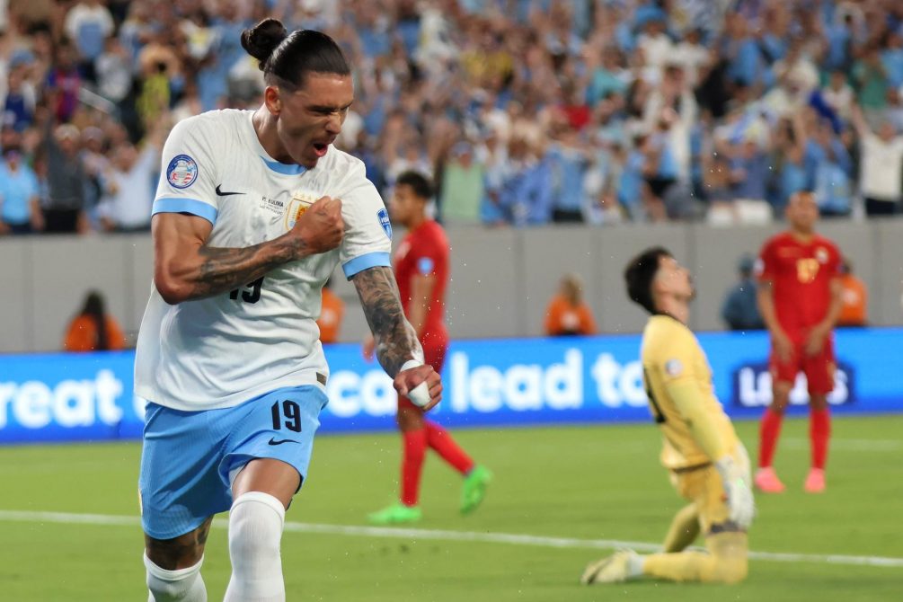Uruguay goleo a Bolivia y quedó a un paso de la clasificación