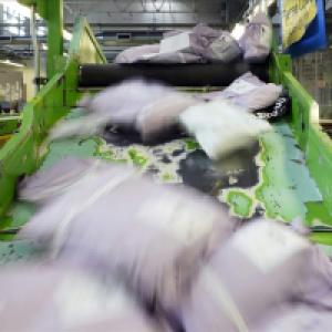 US-China Trade War Strikes Australian Small Businesses with New Tariffs US-China Trade War Strikes Australian Small Businesses with New Tariffs