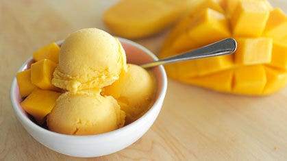 Cara membuat es krim buah mangga. Ingin memakan mangga dengan cara yang… |  by riska fitri nur ainy | Medium