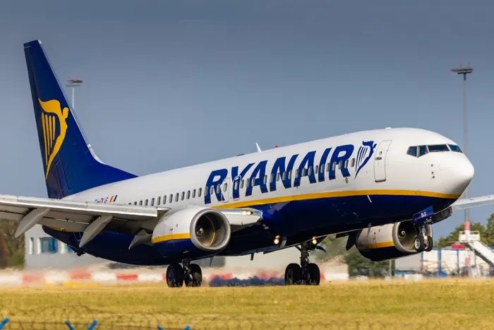 Ryanair Assume A Torino E In Tutta Italia: Si Ricercano Piloti E Altre Figure 467_x_700_jpg