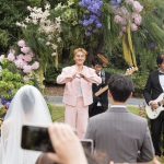 吳克群突襲素人婚禮現場 親送999紅包 唱新歌甜度破表浪漫祝福全場