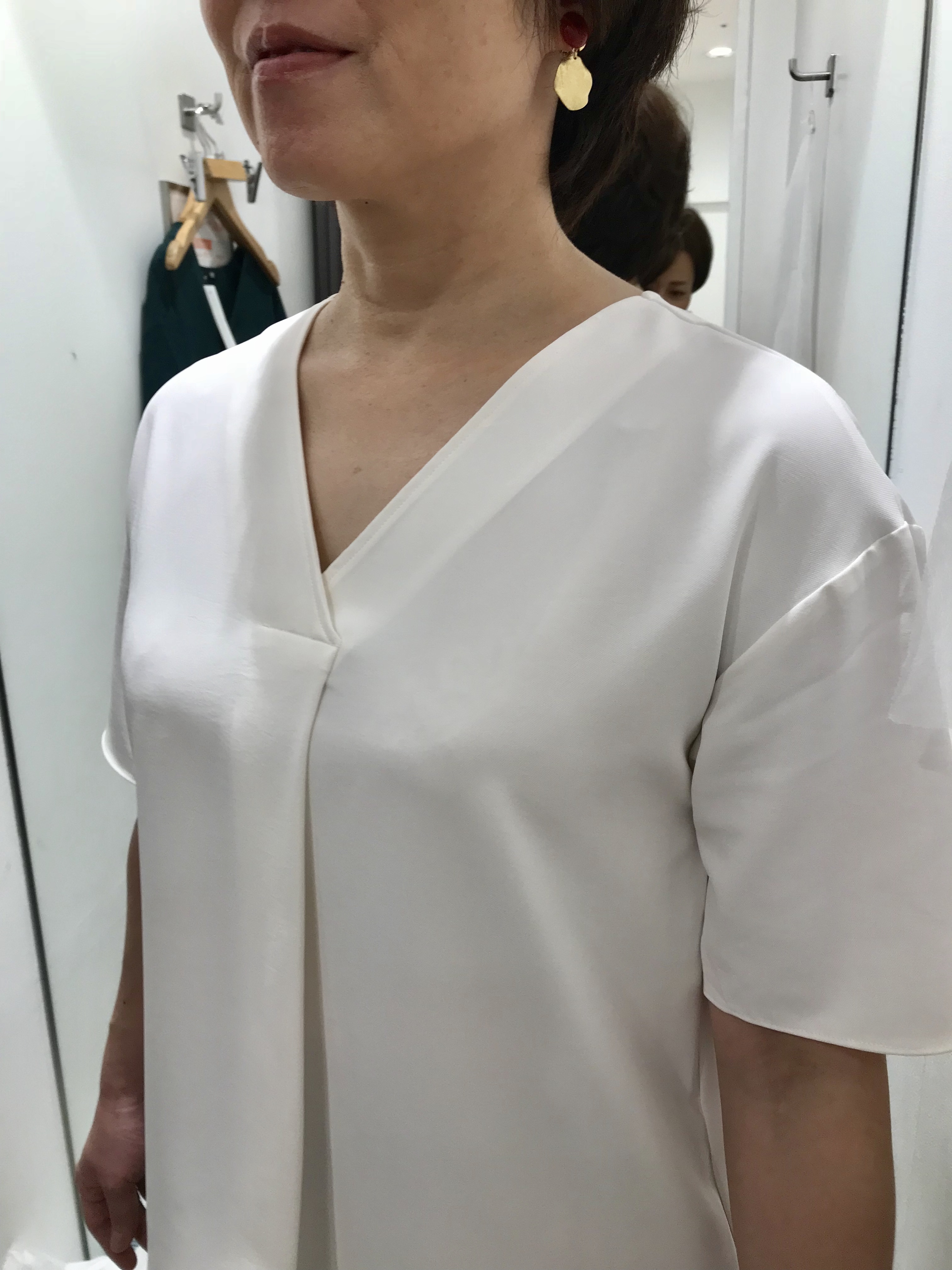 骨格ストレートさんのおススメブラウス UNIQLO編 | aibis東京・大阪