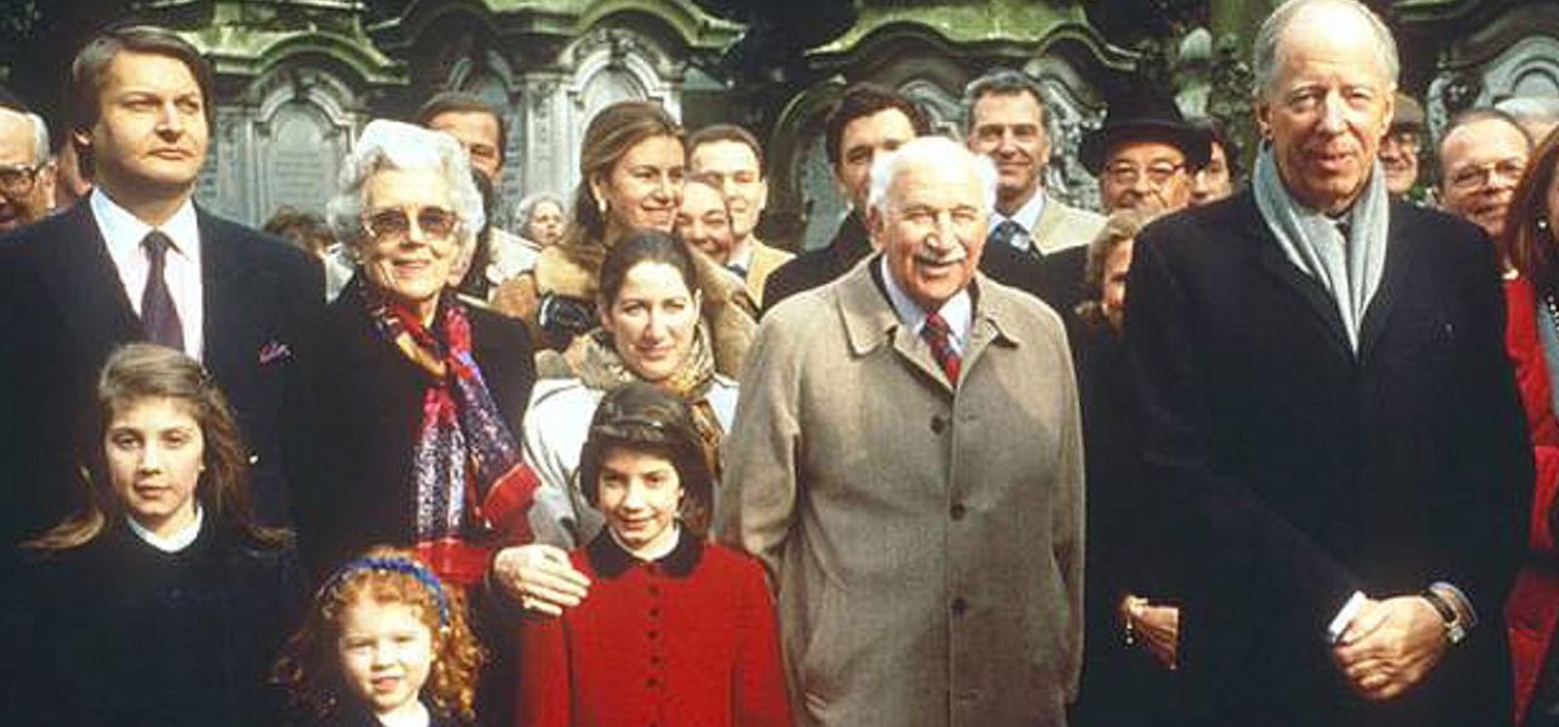who is rothschild family today net worth - Ilustrasi 3