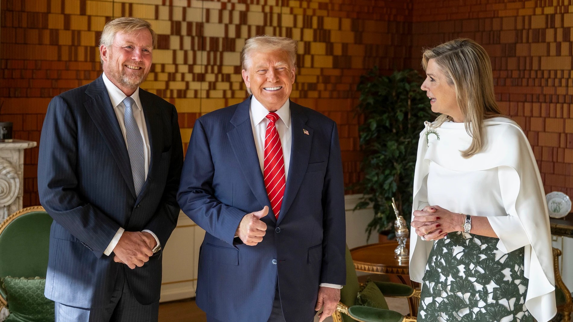 Con sonrisa y sarcasmo, reina Máxima de los Países Bajos se escarnio de Trump en cumbre de la OTAN