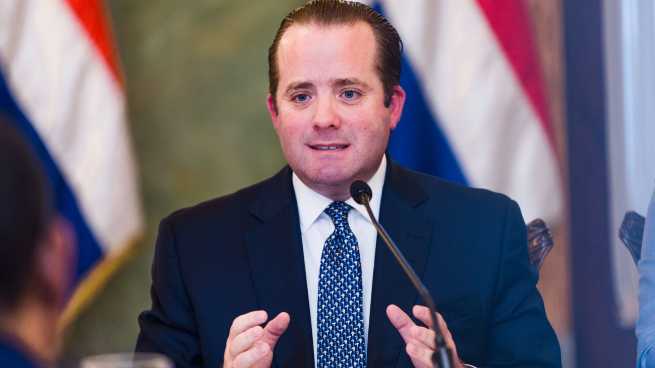 Paliza besalamano intrepidez del TC que roborar confín a reelección presidencial en la Constitución