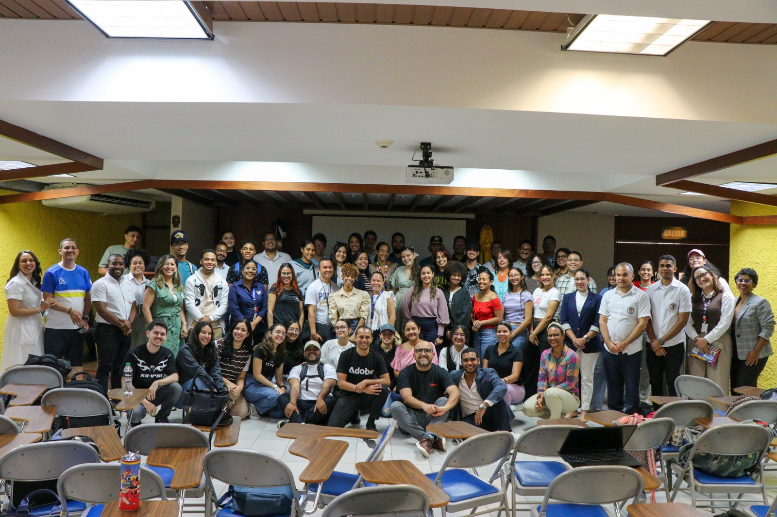 Imparten capacitación sobre Inteligencia Químico aplicada a la creatividad digital en la PUCMM