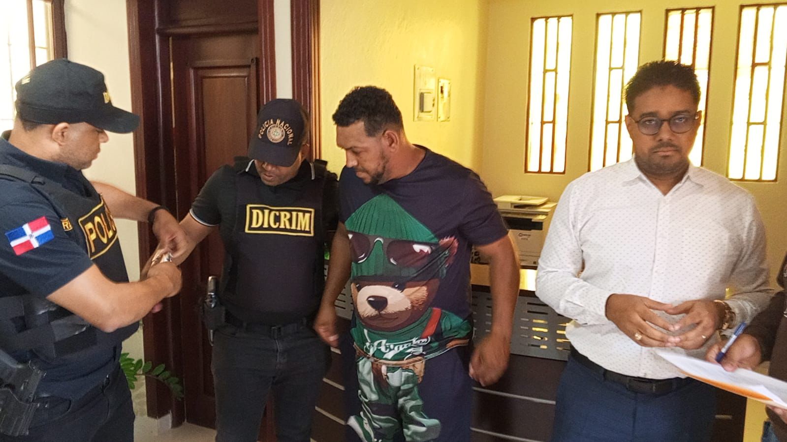 Se entrega hombre que agredió con un bate a otro ciudadano en Mao