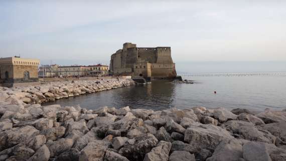 Afflusso record a Napoli: un milione di turisti per Pasqua, Comune in campo con piano d’accoglienza!