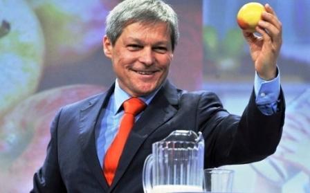 Dacian Ciolos Partja Nincs Is A Parlamentben De Atvenne A Kormanyzast Nethuszar