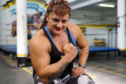 La ex boxeadora “Locomotora” Oliveras fue internada con urgencia tras sufrir una descompensación