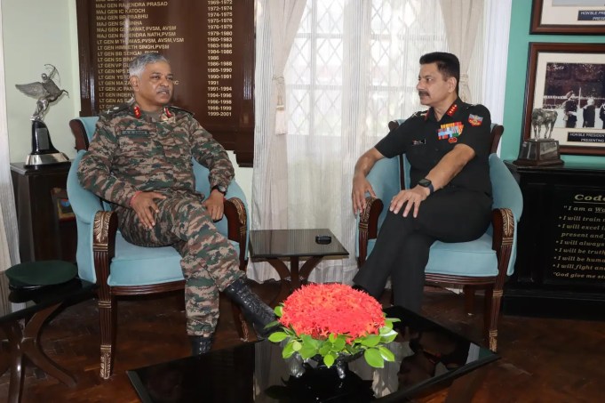 El LT Genaendra Singh está preocupado por los oficiales del Colegio de Defensa Nacional de la Academia Militaria India