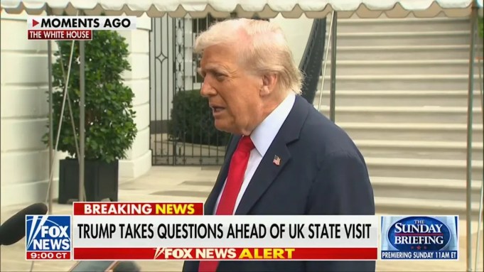 Trump ataca a un periodista que le pide su dinero en el cargo: ‘ahora lastimas tu país