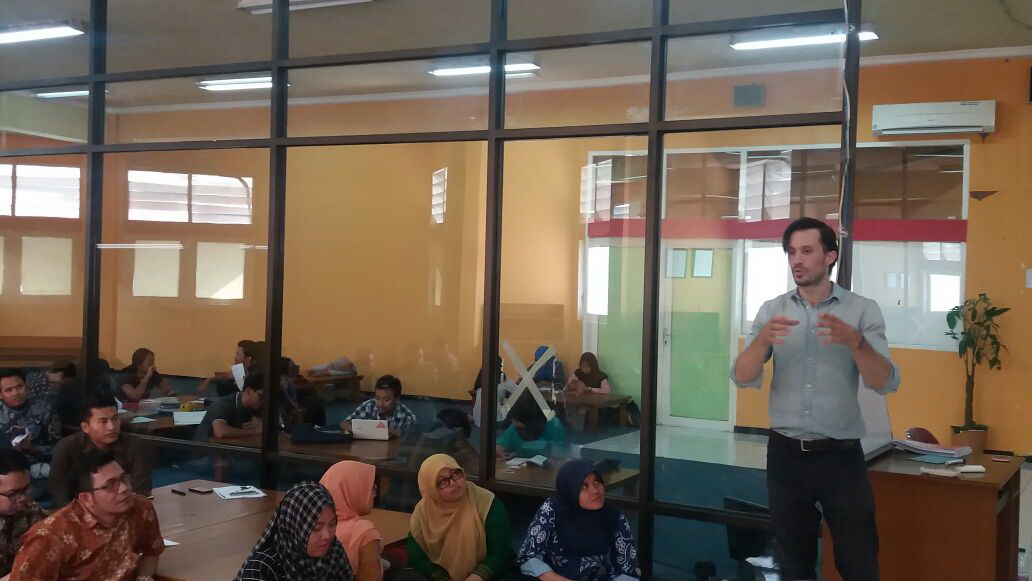 Staf UNAIR Antusias Mengikuti Kelas Bahasa Prancis - Unair News