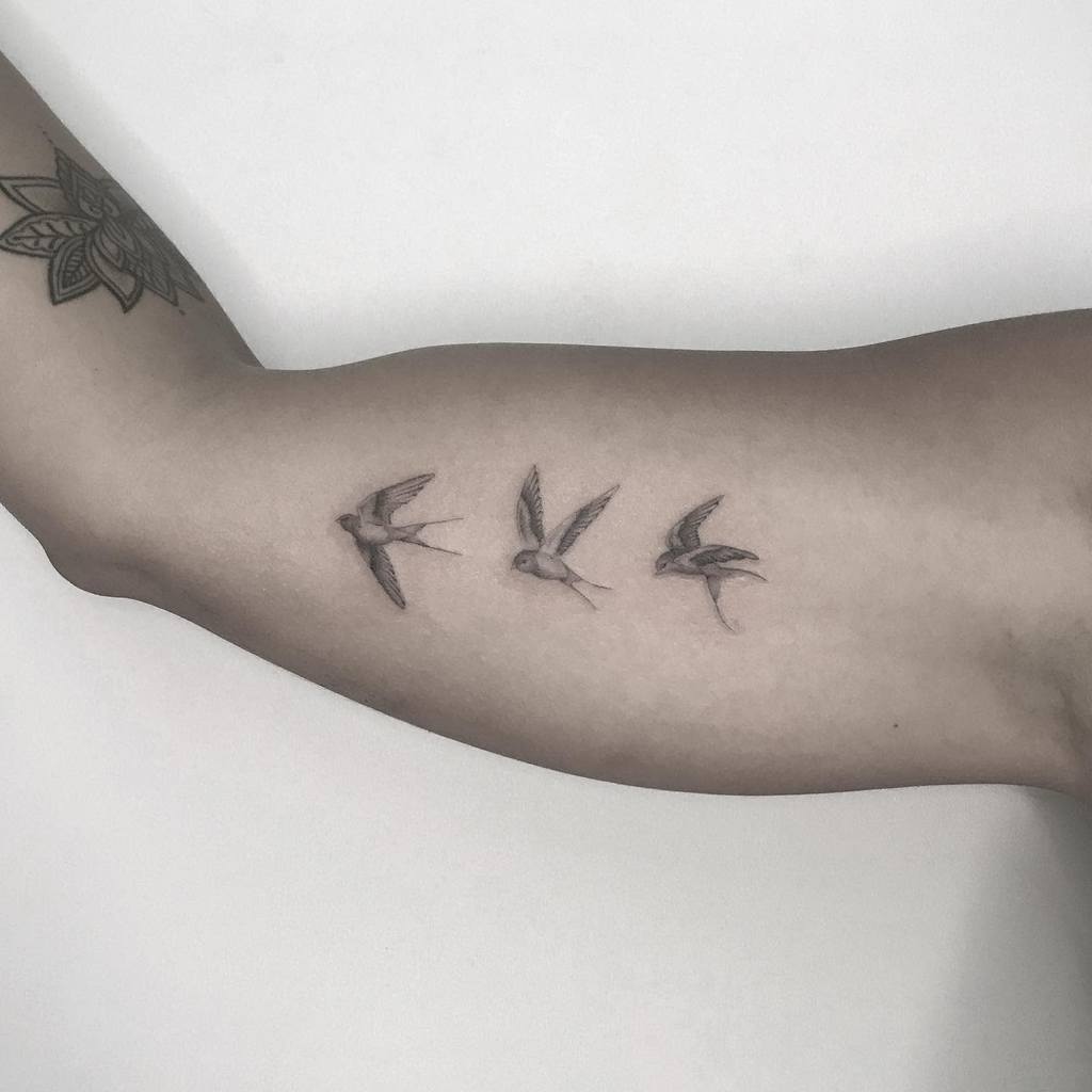 Top 63 Best Single Needle Tattoo Ideas - [2021 Inspiration Guide] 1024_x_1024_jpg