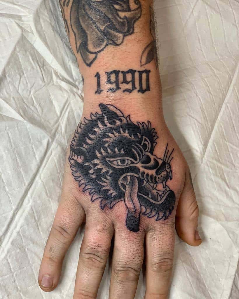 Top 43+ Traditional Wolf Tattoo Ideas - [2021 Inspiration Guide] 1024_x_819_jpg