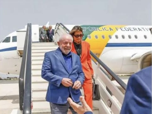 Lula gasta R$ 5 milhões de reais com viagens por dia