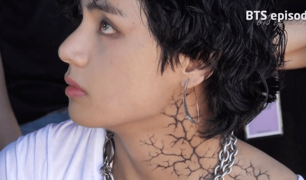 Bts V Injured During Mv Shooting Of On ! Focus On His Professional Behavior !! | Nomnomkiyow 765_x_1300_png