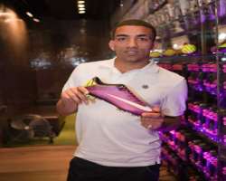 Aaron Lennon Birthday Real Name Age Weight Height Family Contact Details Girlfriend S Bio More Notednames