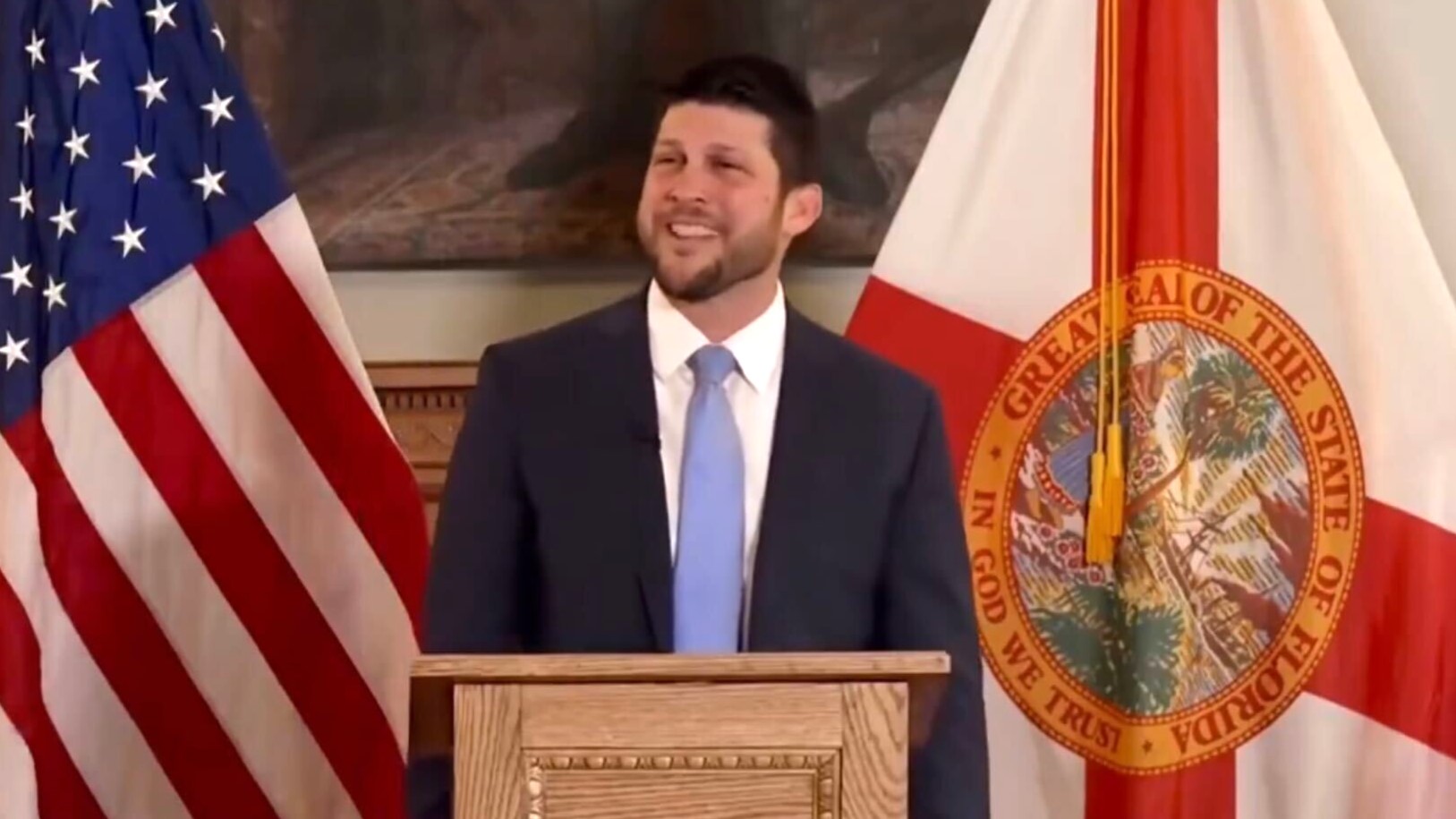 TENSIÓN EN FLORIDA: PROCURADOR GENERAL ADVIERTE A ESCUELAS CATÓLICAS SOBRE EXENCIONES DE VACUNAS TENSIÓN EN FLORIDA: PROCURADOR GENERAL ADVIERTE A ESCUELAS CATÓLICAS SOBRE EXENCIONES DE VACUNAS