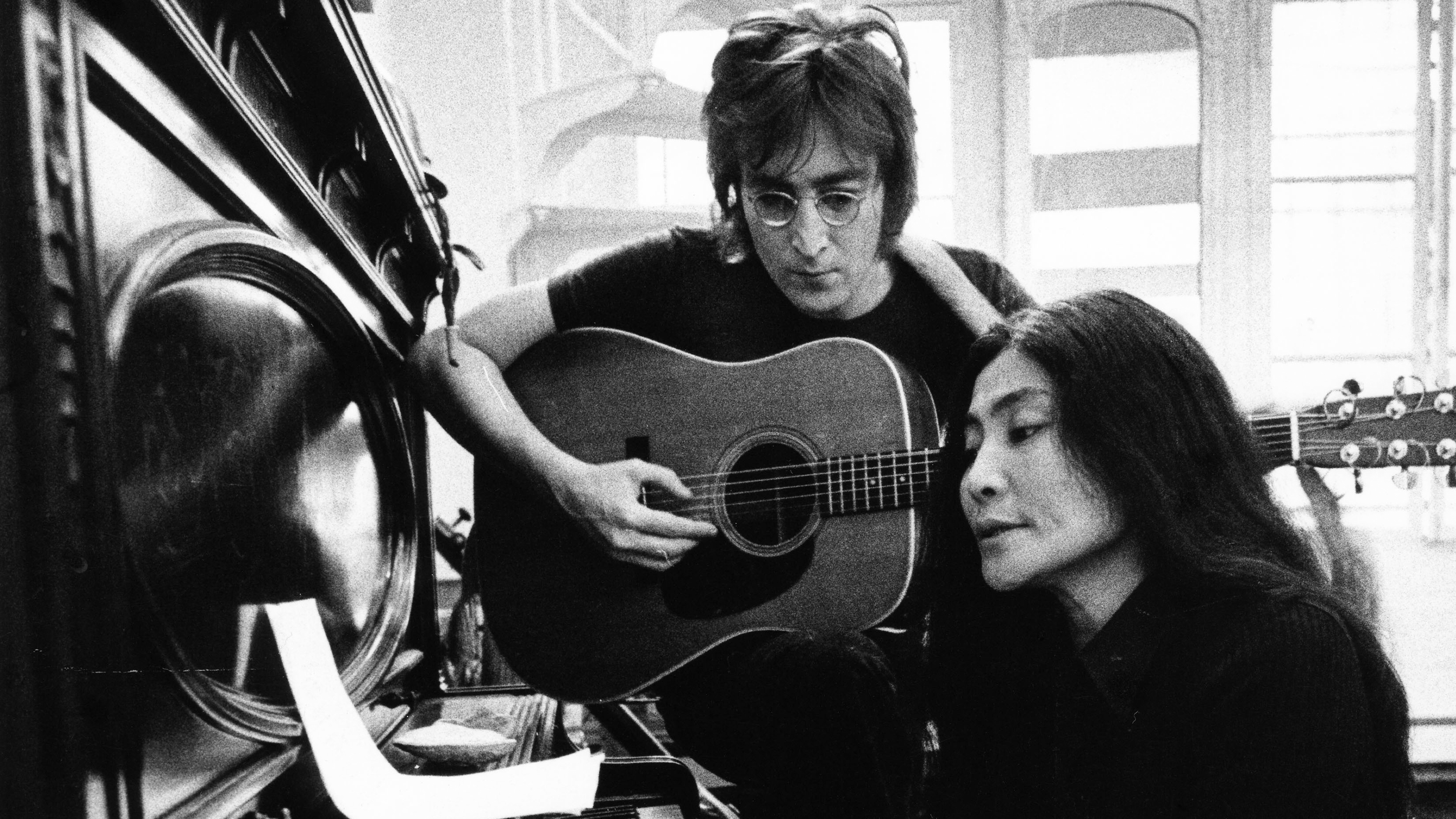 “One-on-one: John and Yoko”: Life (and Apartment) of John Lennon