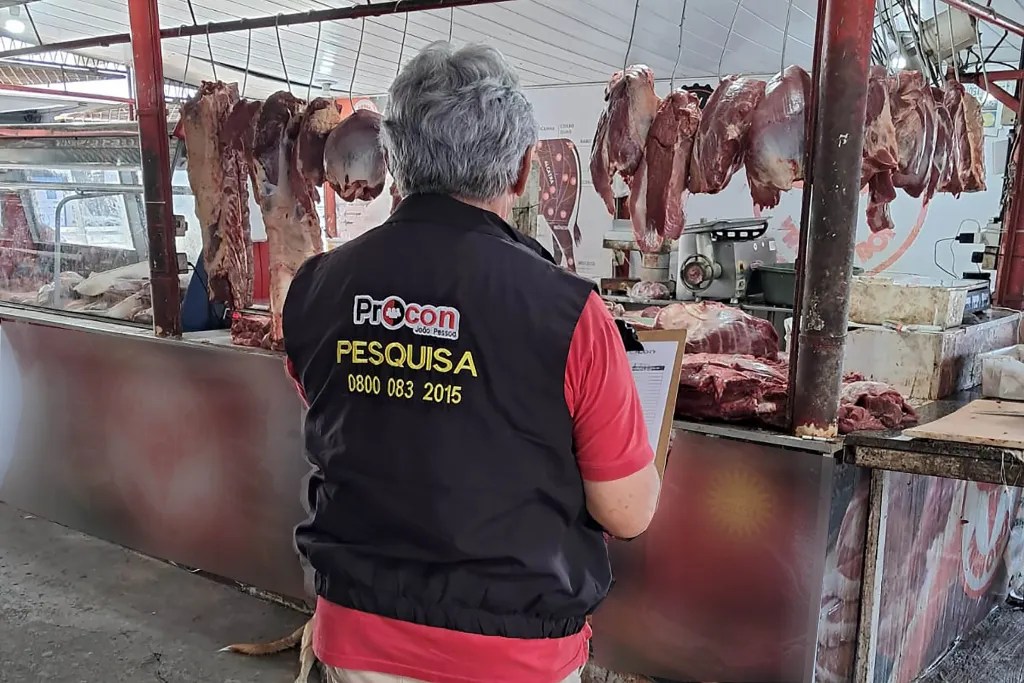 Carne e ovos têm variação de até 203% nos preços, revela pesquisa do Procon na Capital