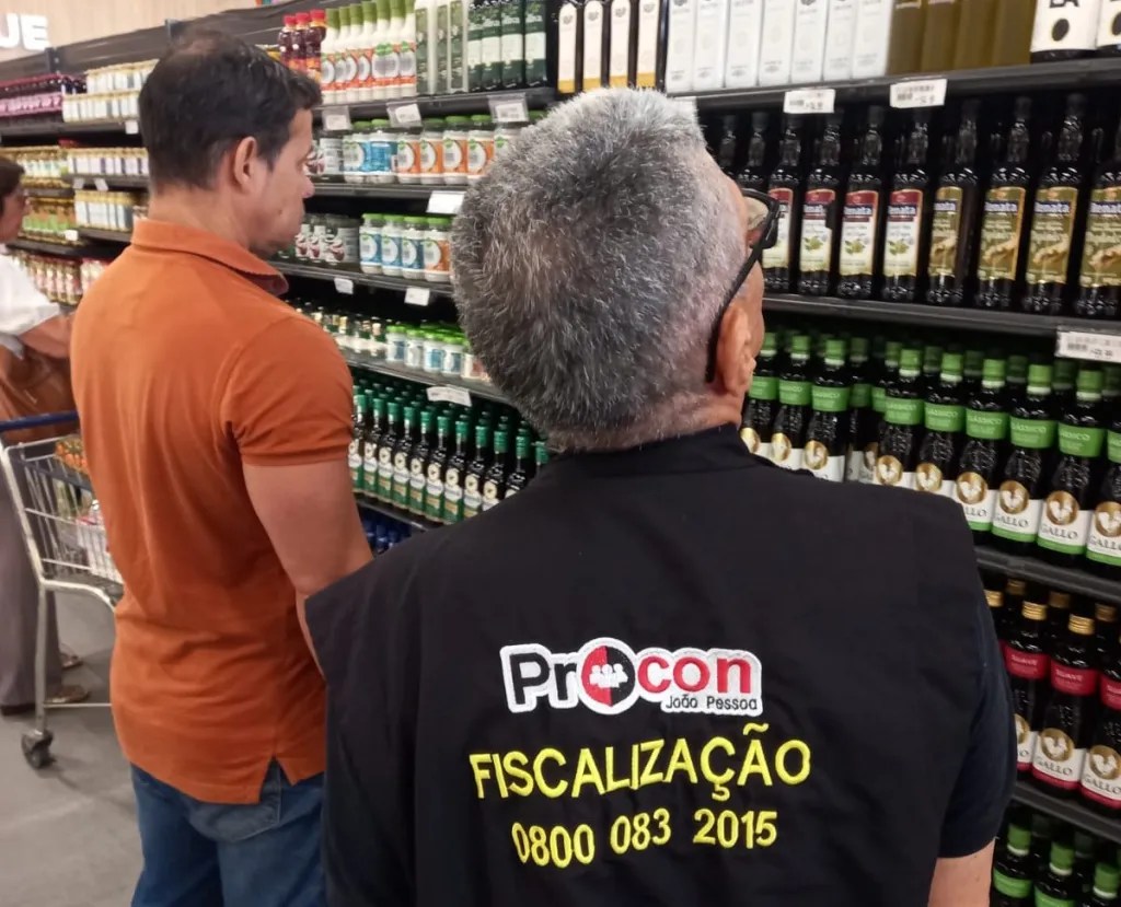 Procon registra diferença de R$ 12 no preço do leite em pó integral na Capital Procon registra diferença de R$ 12 no preço do leite em pó integral na Capital
