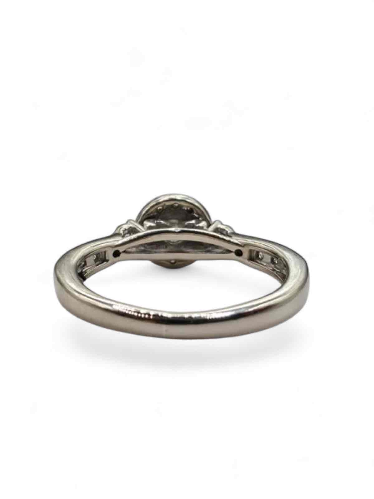 10CT WG GOLD RING 2.4GMS TDW 0.40CT