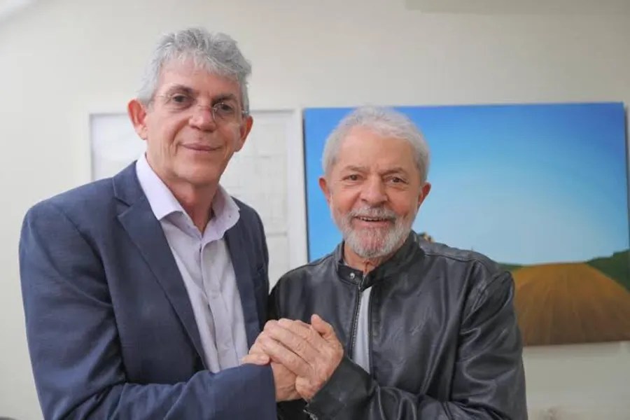 Ricardo Coutinho diz que votará em quem Lula indicar no pleito de 2026