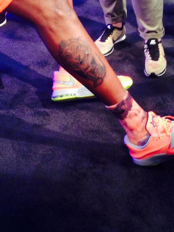 Tas Melas On Twitter: "Kevin Durant's Tattoos Aren't Just All "Business Tats" Anymore? Rt @Dcsportsbog: Durant Tattoo Http://T.co/Wfsecfoww7" / Twitter 800_x_600_jpg