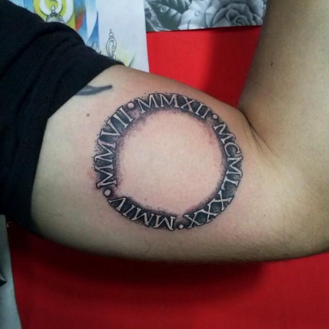 Los Mochis News On Twitter: "#Tattoocool#Tattoo#Numeros#Romanos#Inked#Tattoomexico#Losmochis#Colorsangre#Sinaloatattoo By Color_Sangre_Moreno Http://T.co/Pmd3Sxapjz" / Twitter 640_x_640_jpg