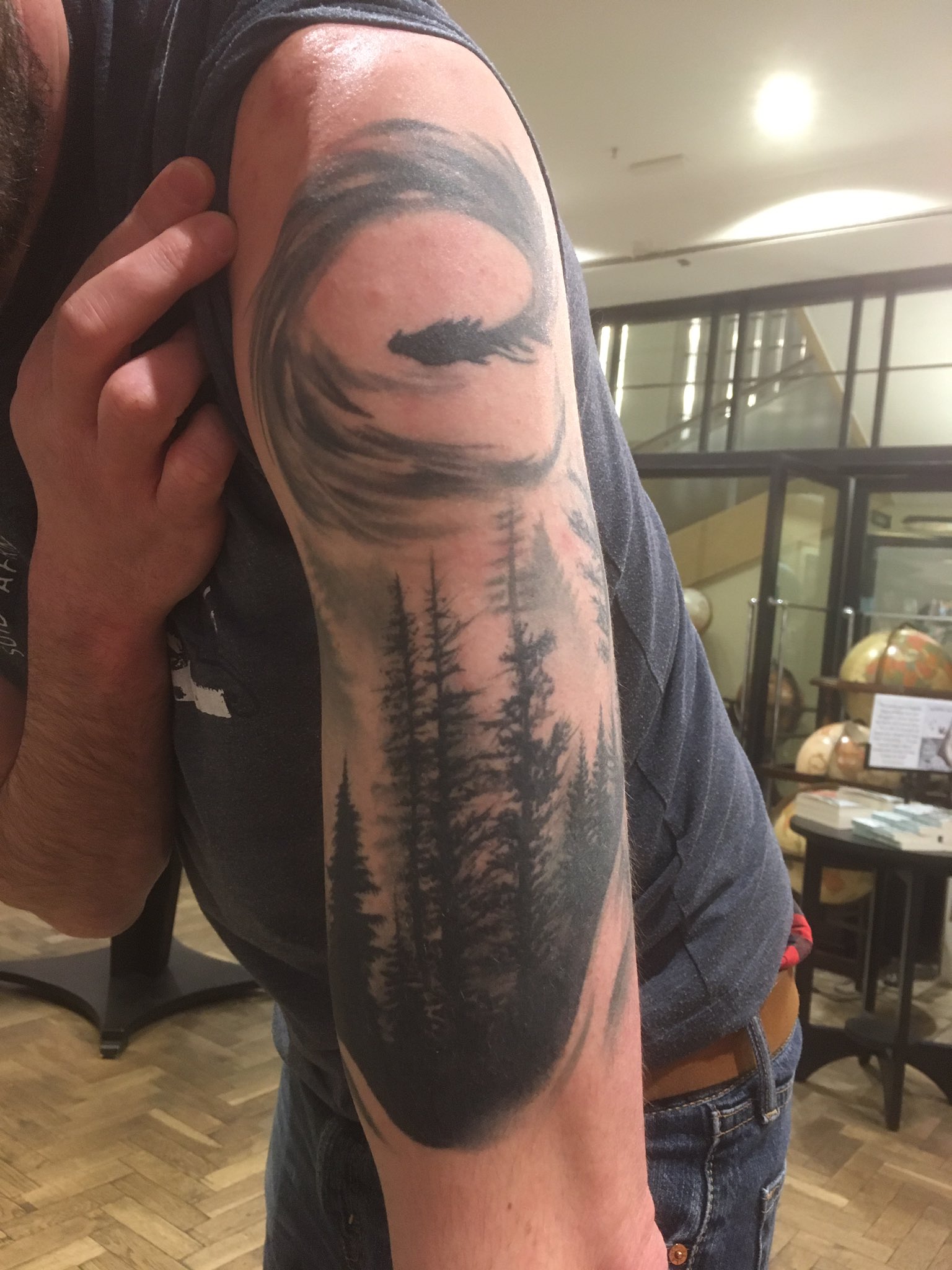Christopher Paolini Twitterren: "Some Cool #Eragon #Inheritancecycle # Tattoos From The European Tour For The Fork, The Witch, And The Worm. Love 'Em! #Forkwitchworm Https://T.co/Qkfzrb1D2S" / Twitter 2048_x_1536_jpg