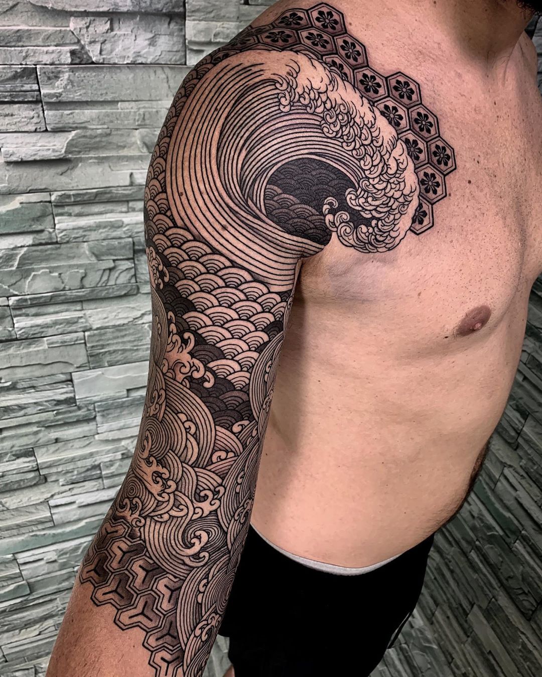 Houseink On Twitter: "#Tattoosday With Tattooer @Nissaco @No_Line_No_Gain # Nissaco #Tattoos #Houseinkinterviews #Japan #Japanesetattoos Https://T.co/8Ypaqe2X28" / Twitter 1350_x_1080_jpg