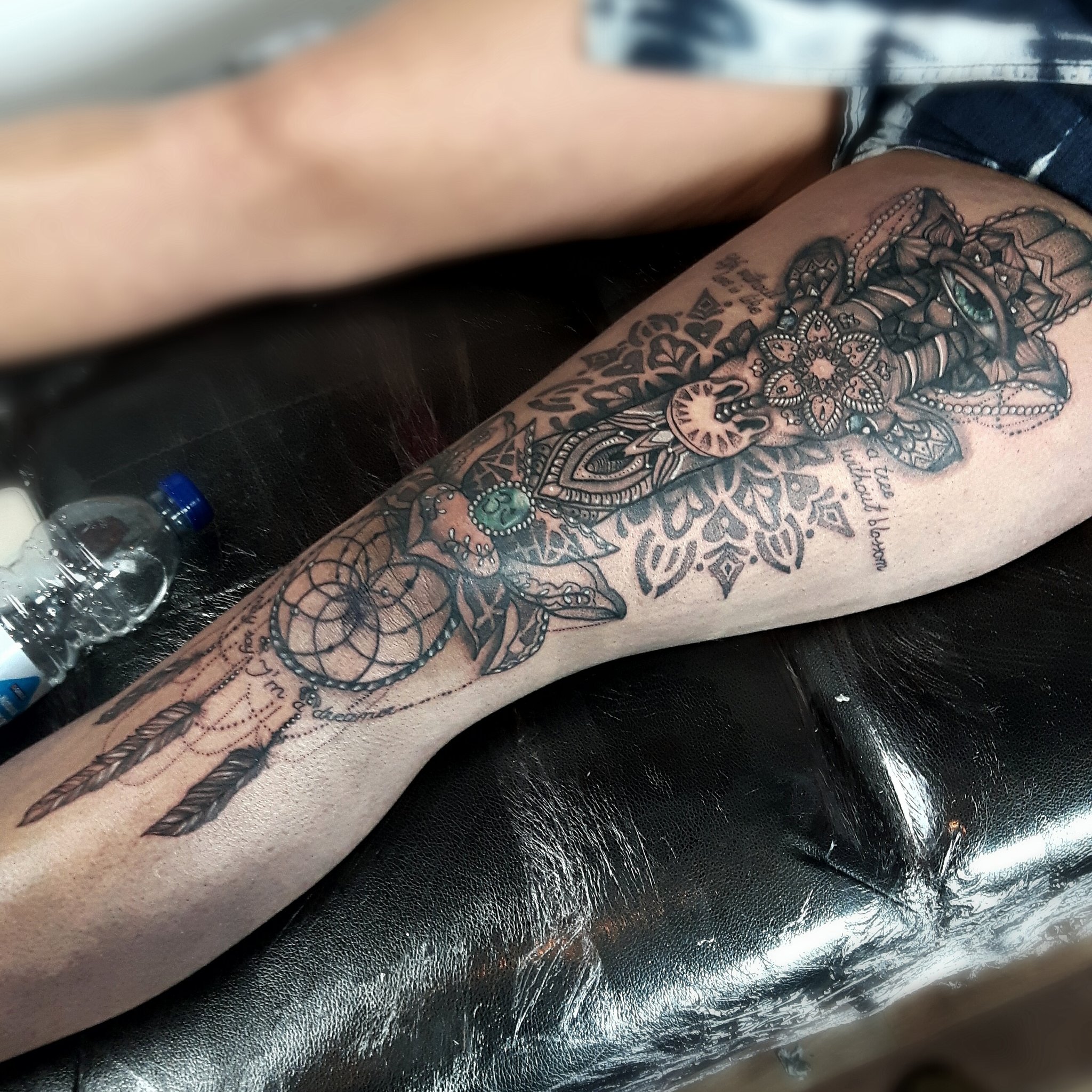 Simonatattooartist On Twitter: "One Sitting 😁 #Tattoo #Ink #Liverpool # Giraffe #Lotus #Mandala @Tattooedstunner @Lifesinked @Inked_People Https://T.co/Amflrcqerc" / Twitter 2048_x_2048_jpg