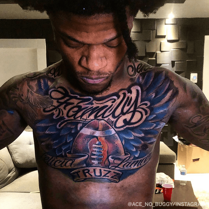 تويتر \ Espn على تويتر: "The Detail In @Lj_Era8'S New Tattoo Is 😲 (Via @Acenobuggy) Https://T.co/Fnlh6Pijpk" 684_x_684_png