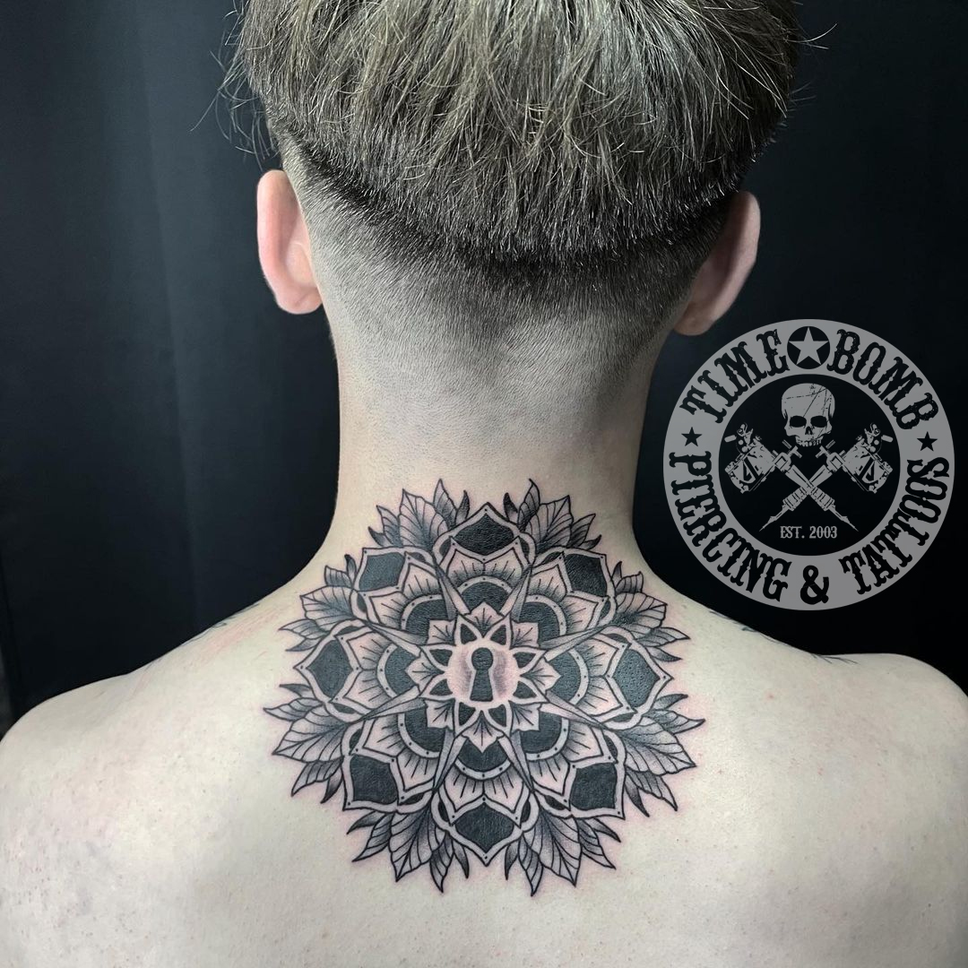 Uživatel Timebomb Tattoo Na Twitteru: „Awesome #Neck #Mandala #Tattoo By @Corrie.martin.tattoo At @Timebombcroydon - Pop In To Book Some #Awesome #Ink :) #Mandalatattoo #Mandalas #Rosetattoo #Keyholetattoo #Croydon #Southlondon #Traditionaltattoo ... 1080_x_1080_jpg