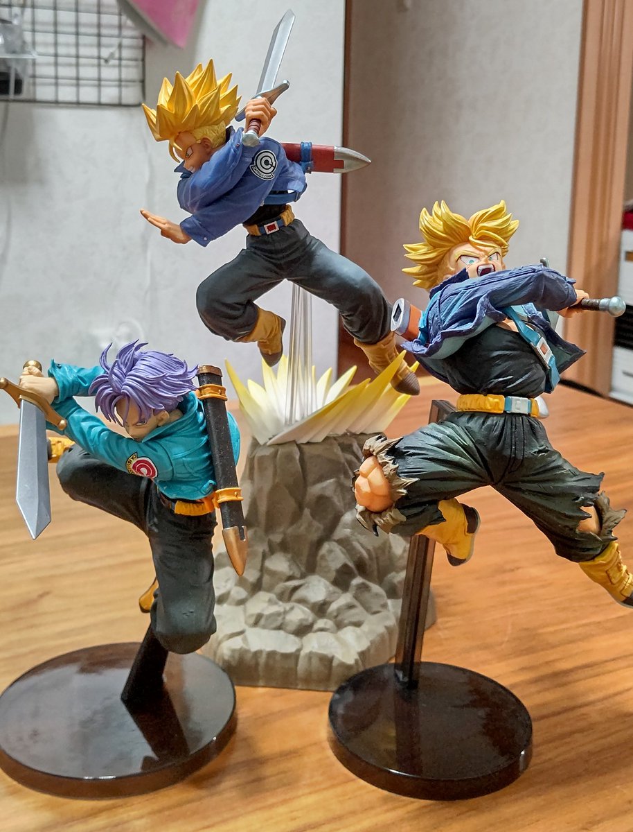 マサト on X: 数あるトランクスのフィギュアで剣を抜刀している造形が好きすぎます １８号との戦闘で剣が欠けてしまったから使わなくなったのかな？  ドラゴンボール トランクス t.coly4vj0Ywr4  X