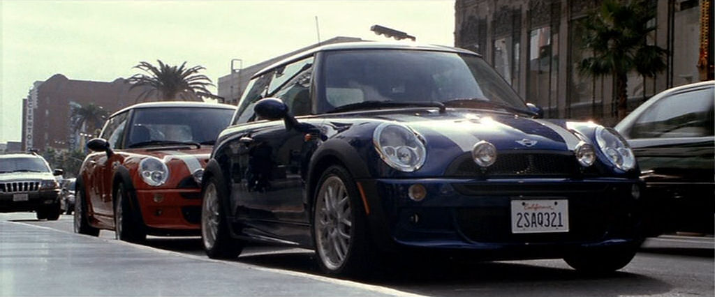 Imcdb.org: 2003 Mini Cooper [R50] In "The Italian Job, 2003" 426_x_1024_jpg