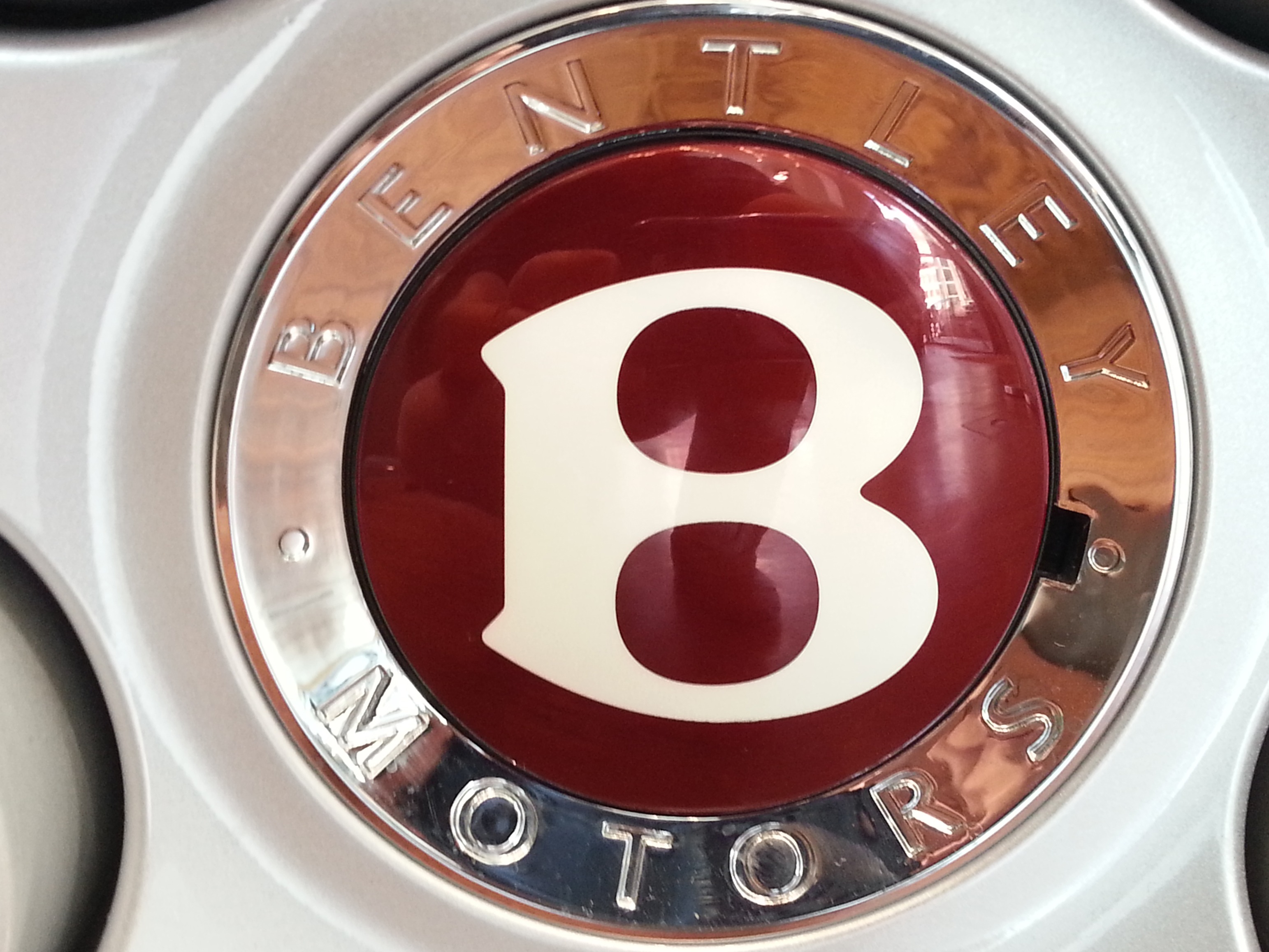 Bentley Logo On The Steering Wheel Free Image Download