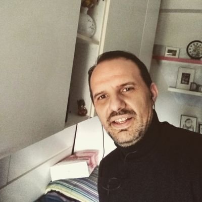Commesso Facebook, Instagram & Twitter On Peekyou 400_x_400_jpg