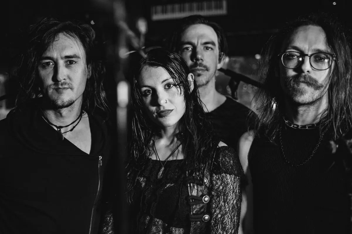 PREYRS: lança videoclipe do novo single “Zeros, Ones & Lies”.